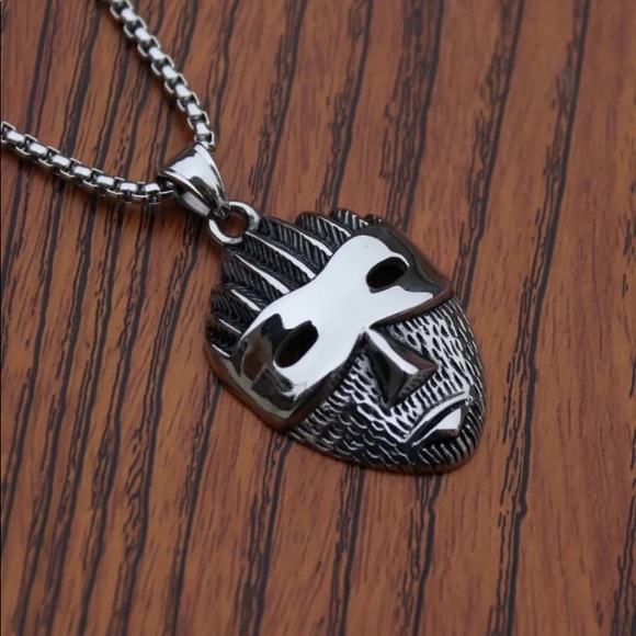 Stainless Steel Chain Mask Pendant Necklace - Picture 6 of 7